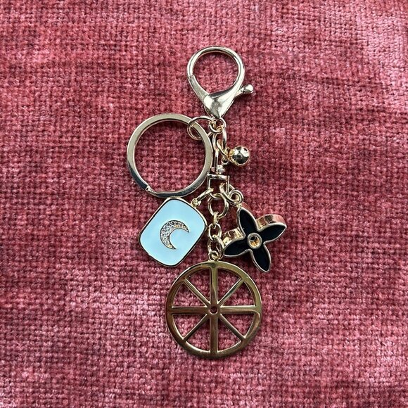 New GOLD WHEEL Bag Charm ☸ - Picture 1 of 8